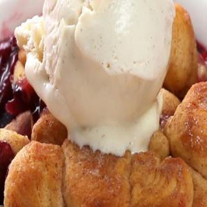 Grilled Mixed Berry Cobbler_image
