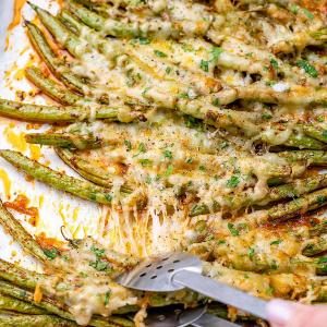 Roasted Balsamic + Cheese Green Beans_image
