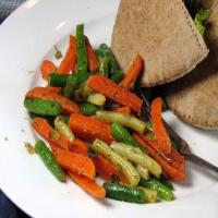 Herbed Green Beans and Carrots_image