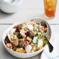Grilled Meatball and Fusilli Pasta Salad_image