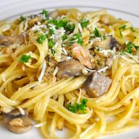 Clam Sauce with Linguine_image