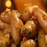 Roasted Garlic Fingerling Potatoes image