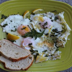 Fried Eggs With Garlic, Lemon and Mint image