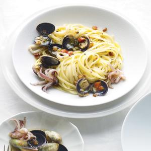 Linguine with Cockles and Squid_image