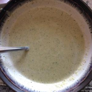 Irresistible Broccoli Cheese Soup_image