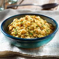 Herbed Quinoa and Chickpea Pilaf_image
