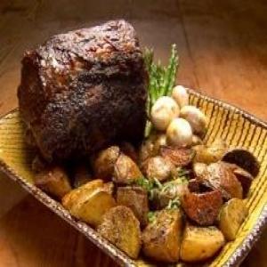 Rib Roast with Red Wine Demi-Glace and Roasted White Potatoes and Asparagus_image