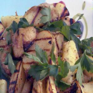 Grilled Yukon Gold Potatoes with Rosemary-Lemon-Garlic Vinaigrette_image