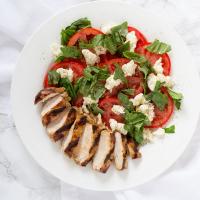 Balsamic Grilled Chicken with Classic Caprese Salad_image