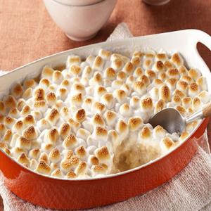 Caramel-Rice Pudding with Marshmallow Topping_image