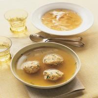 Chicken Soup With Matzo Balls_image
