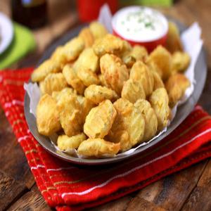 Copycat Recipe: Famous Southern Fried Pickles Recipe - (4.4/5)_image