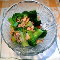 Broccoli With Almonds_image