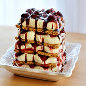 Chocolate-Covered Strawberry Icebox Cake_image