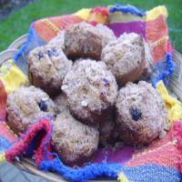 Whole Wheat Blueberry Muffins (Vegan)_image
