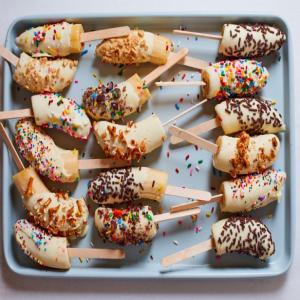 Frozen Chocolate-Covered Bananas_image