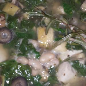 Quick Chicken Cassoulet with Artichoke and Olives_image