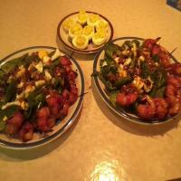 Spinach salad and grilled bacon wrapped shrimp_image