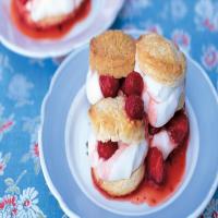 Strawberry Shortcakes with Whipped Cream_image