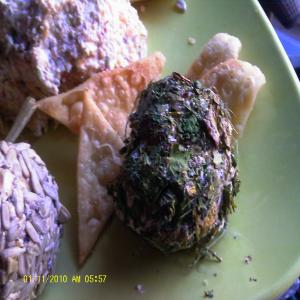 Cilantro Garlic Cheese Ball_image