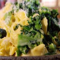 Fresh Tagliatelle with Sprouting Broccoli and Oozy Cheese Sauce_image
