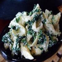 Pasta and Spinach With Ricotta and Herbs image