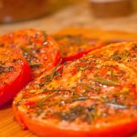 Oven Baked Garden Fresh Tomato Slices_image