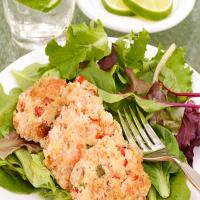 Shrimp Cakes with Chili-Lime Cream Sauce_image
