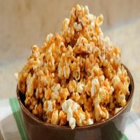 Spicy Caramel Popcorn with Peanuts_image