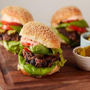 Black Bean Burgers with Tomato-Lime Mayo_image
