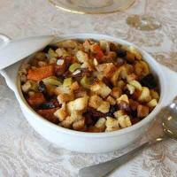 Spiced Fruit & Bread Stuffing_image