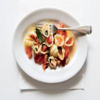 Pasta with Tomatoes and Mozzarella image