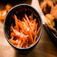 Spicy Pickled Carrots_image