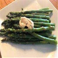 Steamed Asparagus with Anchovy Butter_image