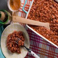 Tangy Maple Baked Beans With Applewood Smoked Bacon_image
