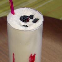 Vanilla Bean-Nutmeg Shake with Blackberry Swirl_image