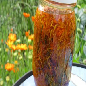Calendula Oil Scented With Lavender_image