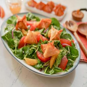 Citrus and Greens Salad with Wonton Croutons_image