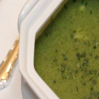 Lettuce Soup With Cucumber Croutons_image