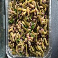 Three Bean Salad with Red Onion_image