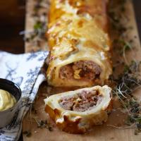 Cheese and Pickle Sausage Roll Recipe_image