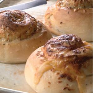 Gruyere-Stuffed Crusty Loaves_image