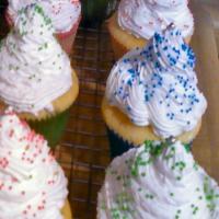 Magnolia Bakery Vanilla Cupcakes_image