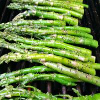 Easy Barbecued Asparagus_image