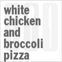 White Chicken And Broccoli Pizza_image