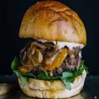 Cheddar and Grilled Onion Burgers_image