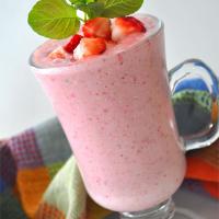 Strawberry Oatmeal Breakfast Smoothie_image
