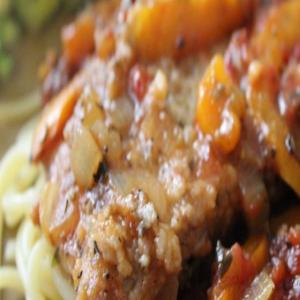 Veal Scallopini in a Sweet Red Pepper Sauce_image