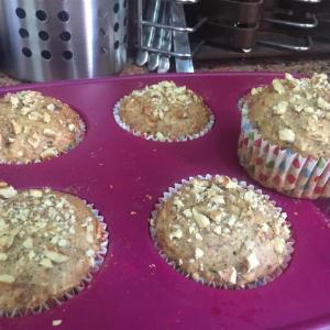 Emily's Famous Banana Oat Muffins_image