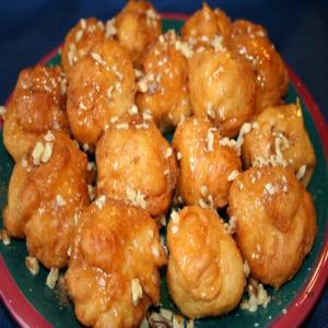 Loukoumades (Greek Honey Dumplings)_image